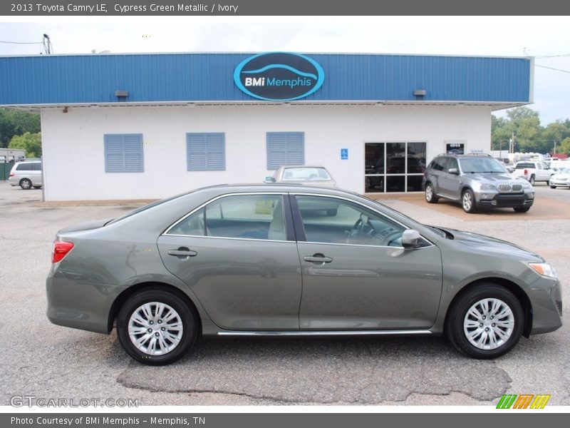 Cypress Green Metallic / Ivory 2013 Toyota Camry LE