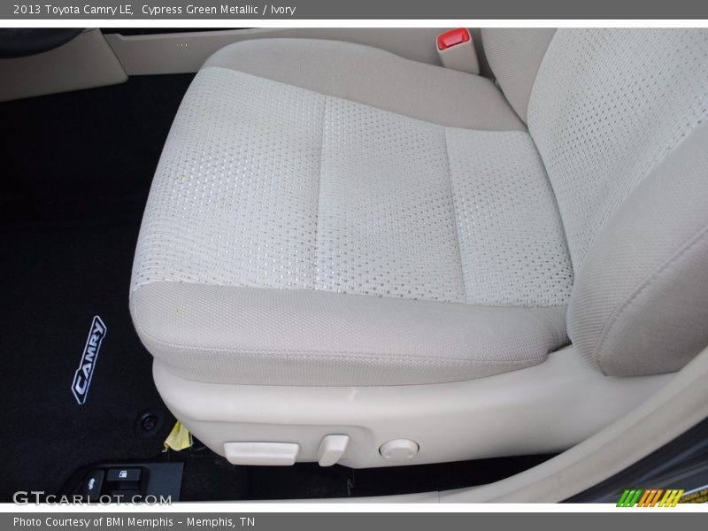 Cypress Green Metallic / Ivory 2013 Toyota Camry LE
