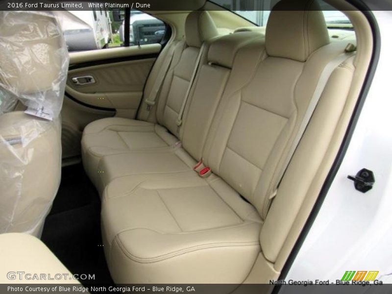 White Platinum / Dune 2016 Ford Taurus Limited