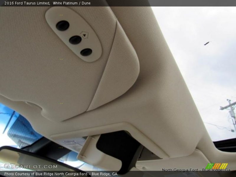 White Platinum / Dune 2016 Ford Taurus Limited
