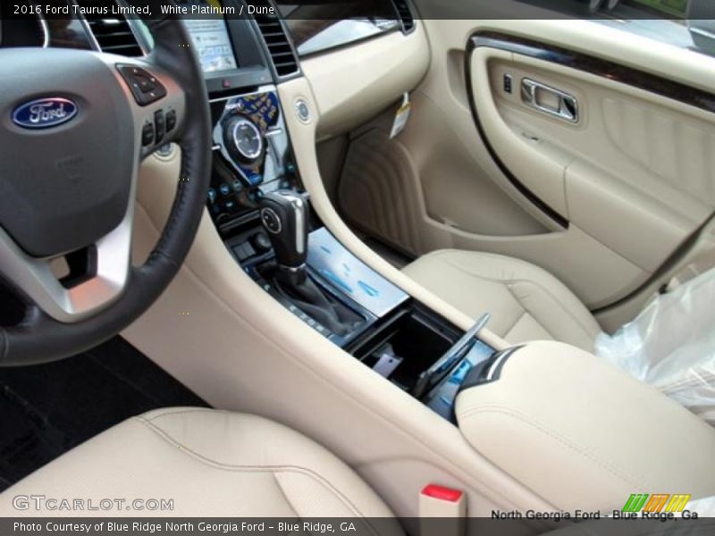 White Platinum / Dune 2016 Ford Taurus Limited