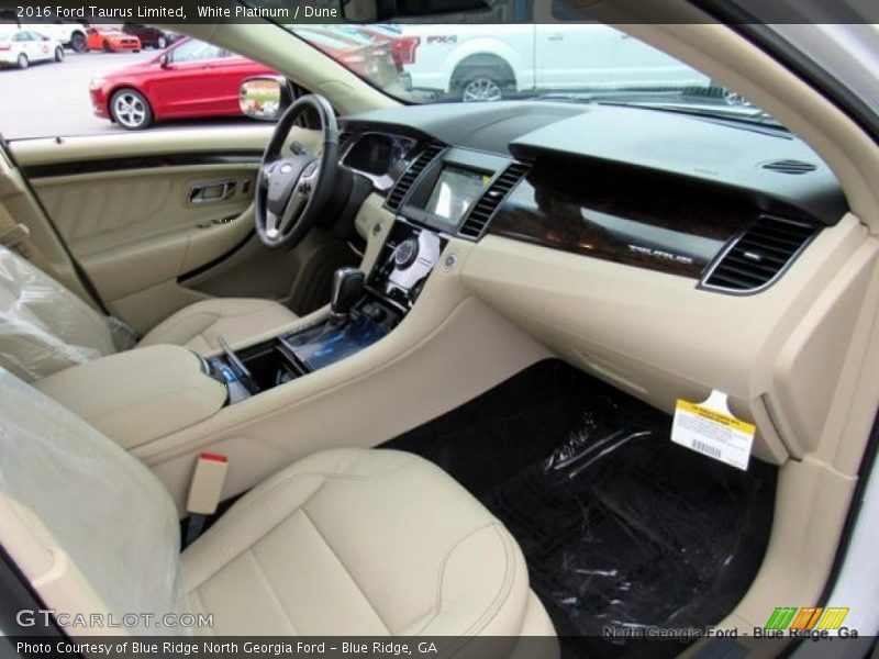 White Platinum / Dune 2016 Ford Taurus Limited