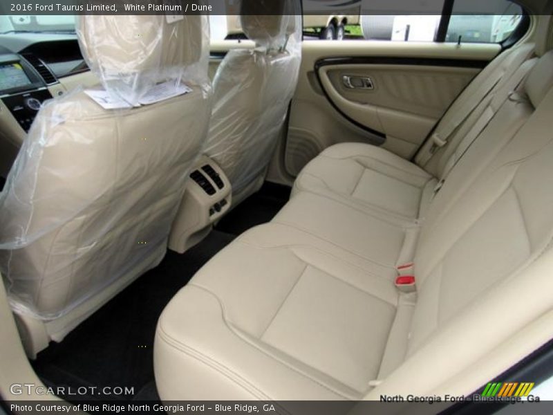 White Platinum / Dune 2016 Ford Taurus Limited