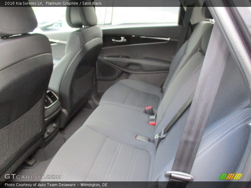 Platinum Graphite / Satin Black 2016 Kia Sorento LX