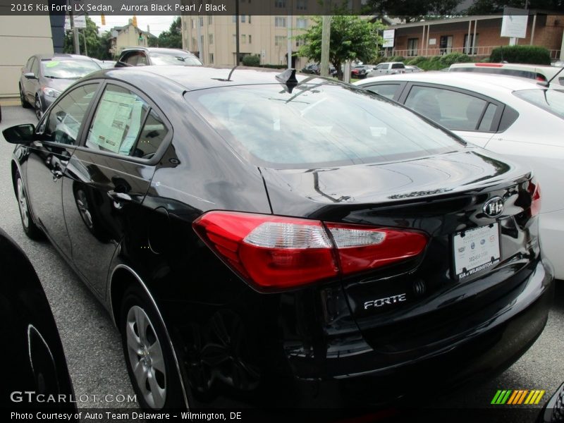 Aurora Black Pearl / Black 2016 Kia Forte LX Sedan