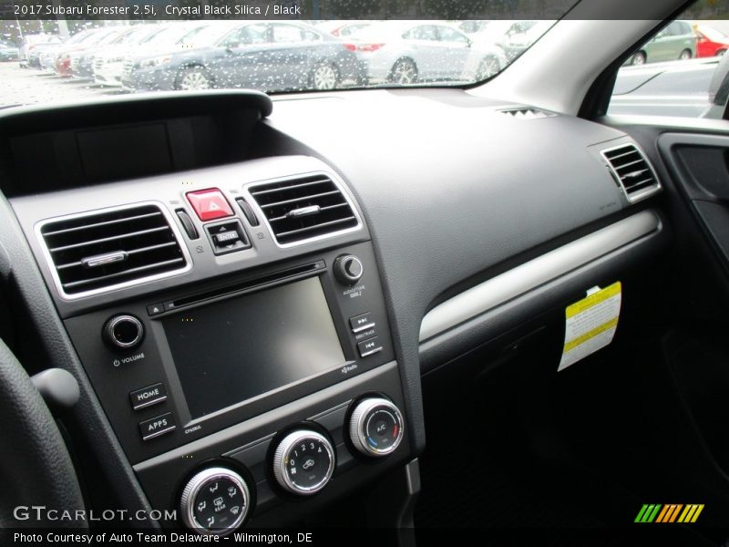 Crystal Black Silica / Black 2017 Subaru Forester 2.5i