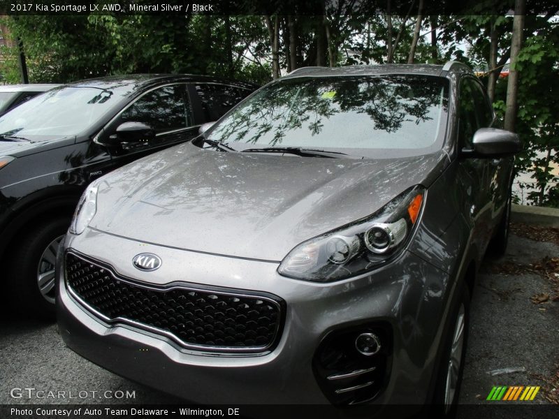 Mineral Silver / Black 2017 Kia Sportage LX AWD