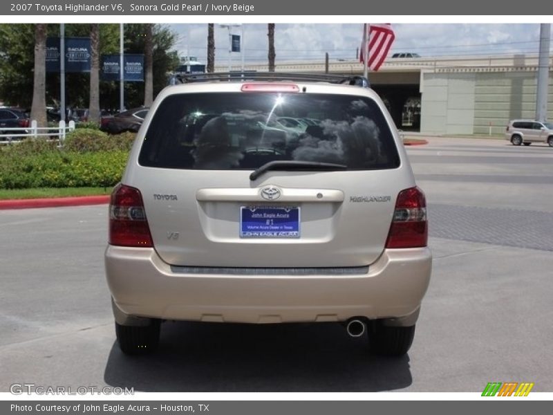 Sonora Gold Pearl / Ivory Beige 2007 Toyota Highlander V6