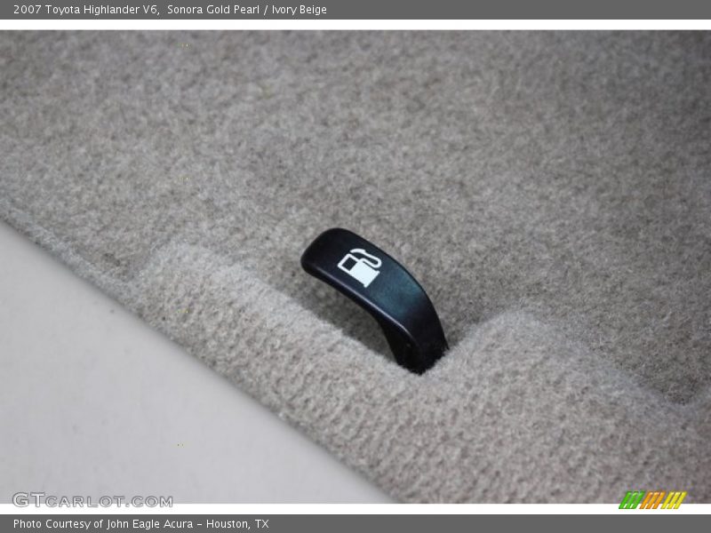 Sonora Gold Pearl / Ivory Beige 2007 Toyota Highlander V6