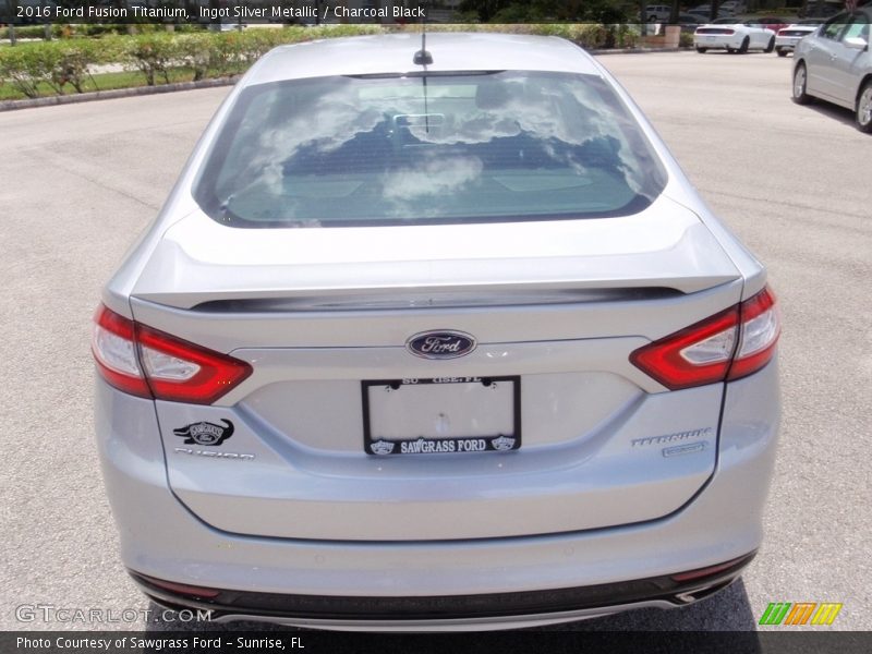 Ingot Silver Metallic / Charcoal Black 2016 Ford Fusion Titanium