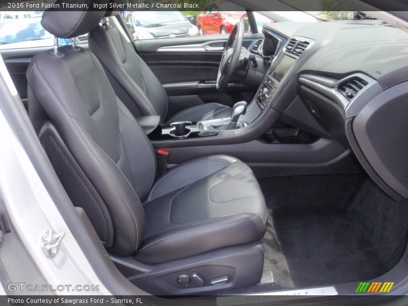 Ingot Silver Metallic / Charcoal Black 2016 Ford Fusion Titanium