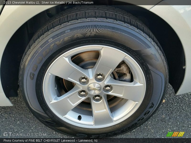Silver Ice Metallic / Jet Black/Titanium 2013 Chevrolet Malibu LS
