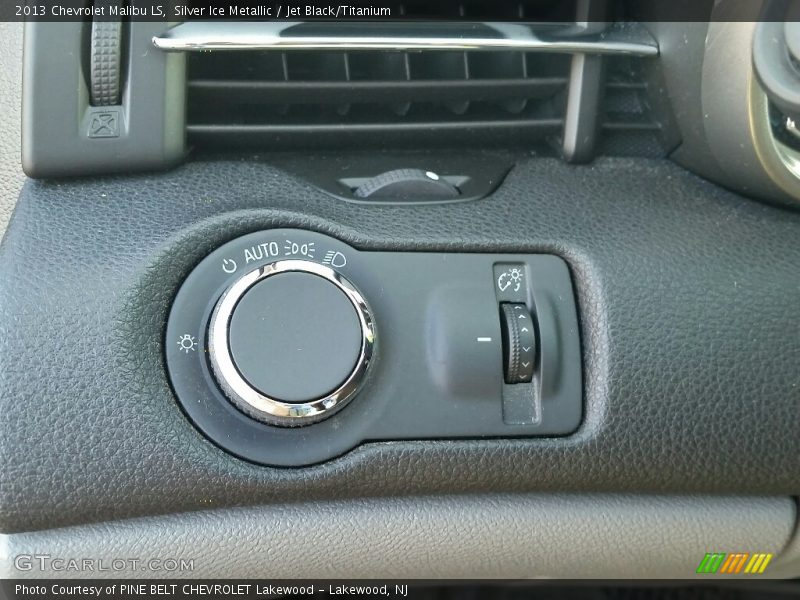 Silver Ice Metallic / Jet Black/Titanium 2013 Chevrolet Malibu LS