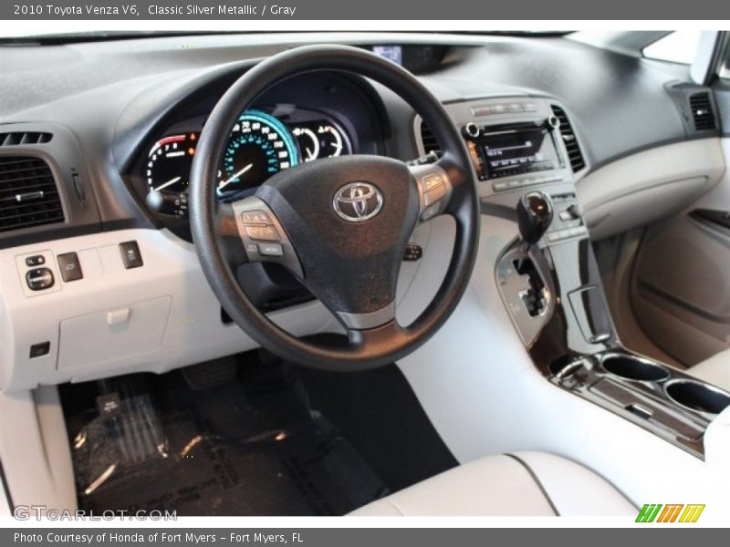 Classic Silver Metallic / Gray 2010 Toyota Venza V6
