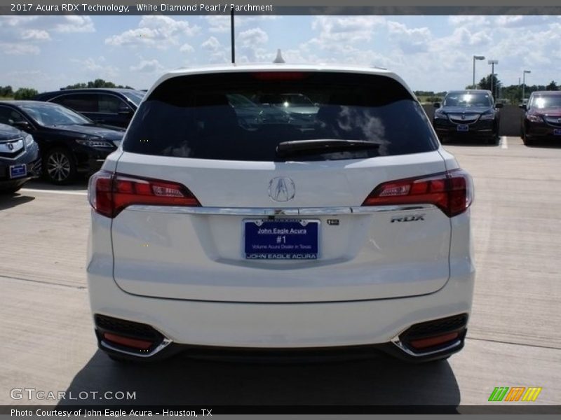 White Diamond Pearl / Parchment 2017 Acura RDX Technology