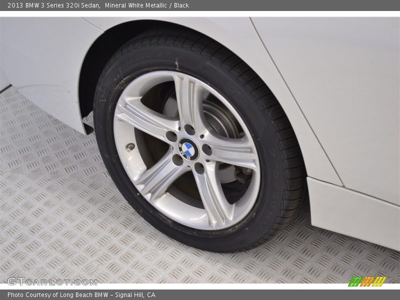 Mineral White Metallic / Black 2013 BMW 3 Series 320i Sedan