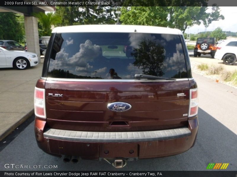 Cinnamon Metallic / Charcoal Black 2009 Ford Flex SEL AWD