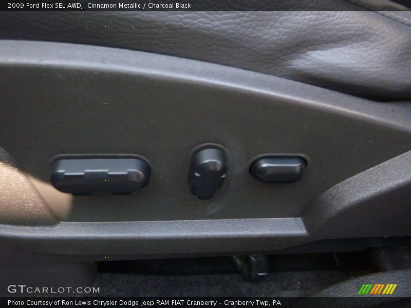 Cinnamon Metallic / Charcoal Black 2009 Ford Flex SEL AWD