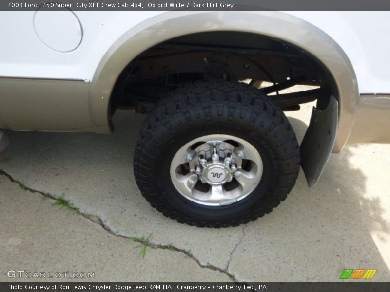 Oxford White / Dark Flint Grey 2003 Ford F250 Super Duty XLT Crew Cab 4x4