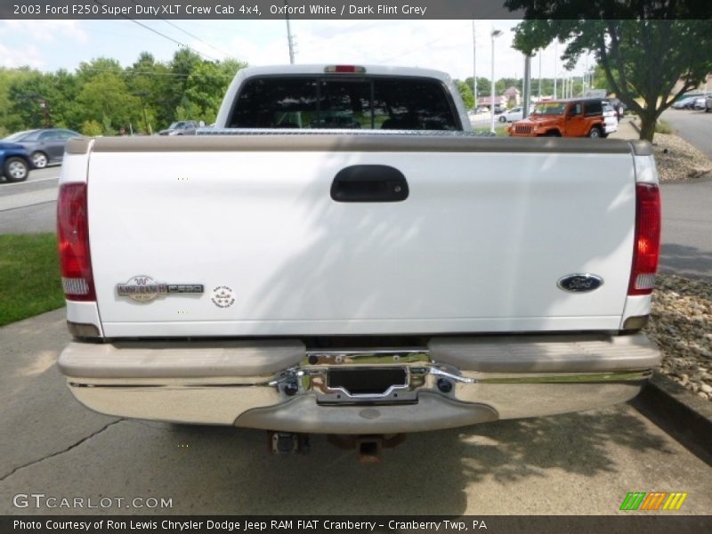 Oxford White / Dark Flint Grey 2003 Ford F250 Super Duty XLT Crew Cab 4x4