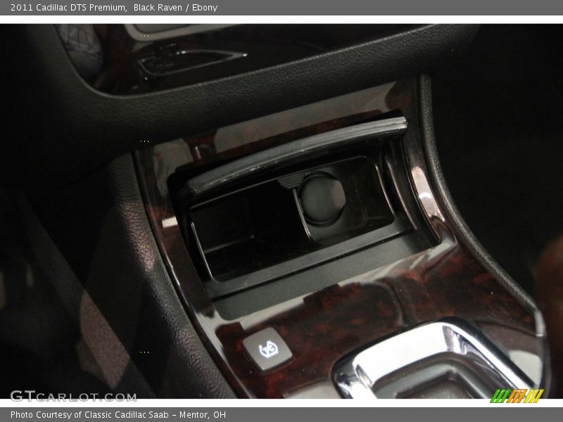 Black Raven / Ebony 2011 Cadillac DTS Premium