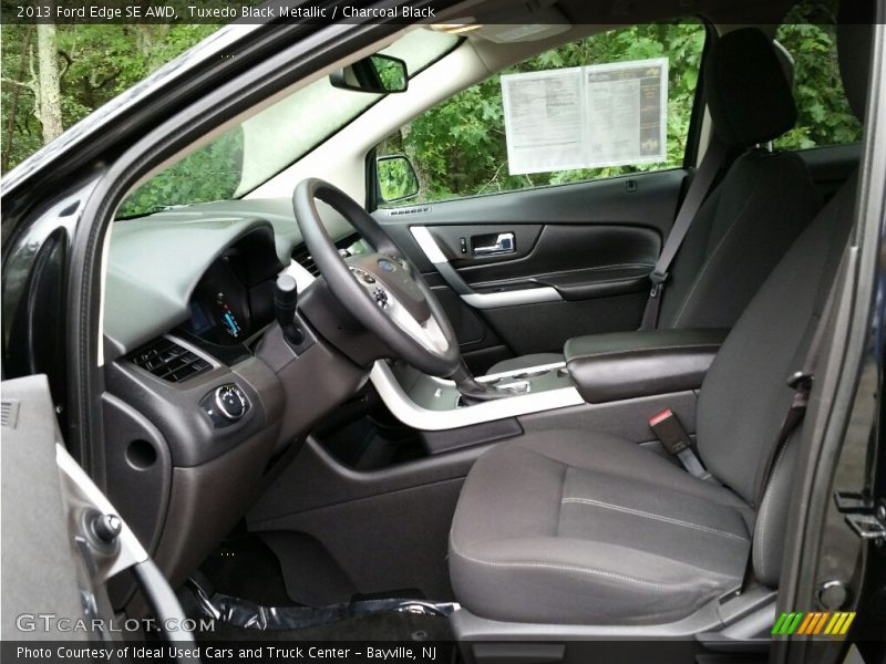 Tuxedo Black Metallic / Charcoal Black 2013 Ford Edge SE AWD
