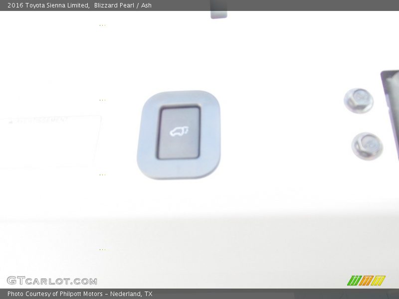 Blizzard Pearl / Ash 2016 Toyota Sienna Limited
