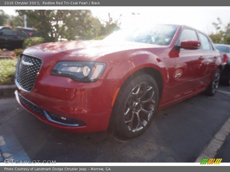 Redline Red Tri-Coat Pearl / Black 2016 Chrysler 300 S