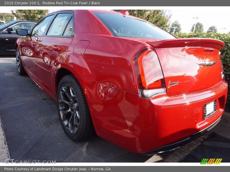 Redline Red Tri-Coat Pearl / Black 2016 Chrysler 300 S