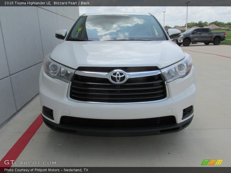Blizzard Pearl / Black 2016 Toyota Highlander LE