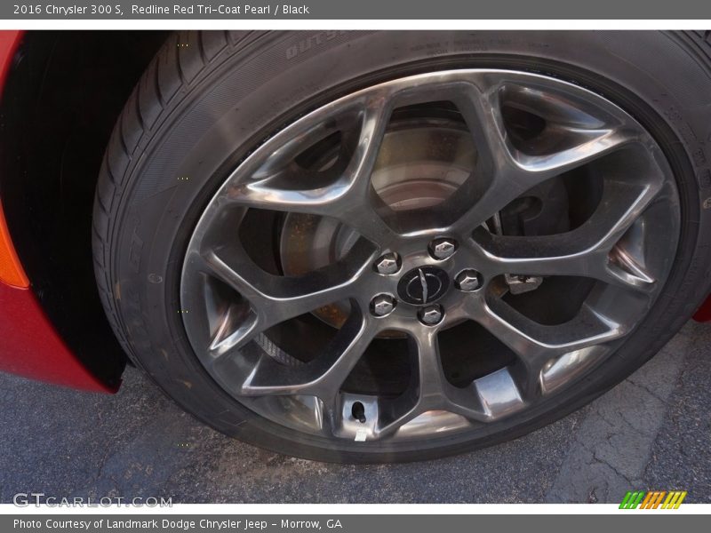 Redline Red Tri-Coat Pearl / Black 2016 Chrysler 300 S
