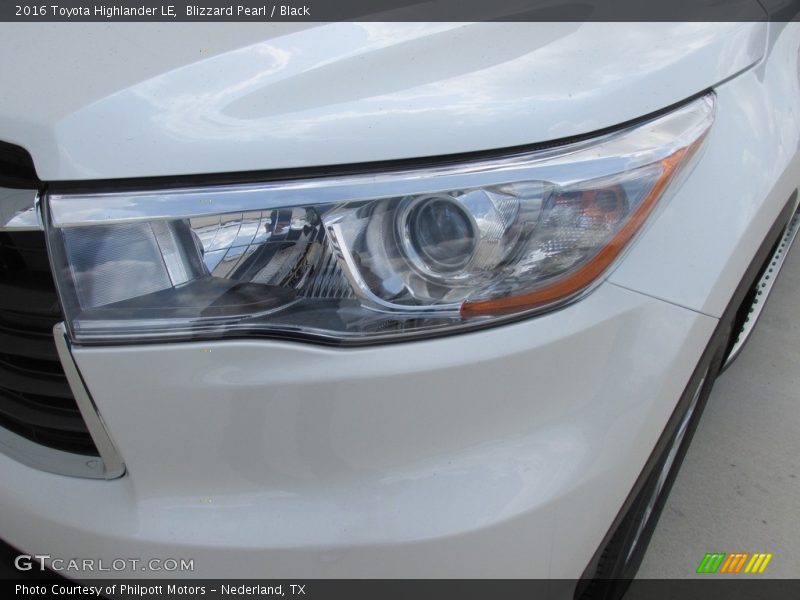 Blizzard Pearl / Black 2016 Toyota Highlander LE