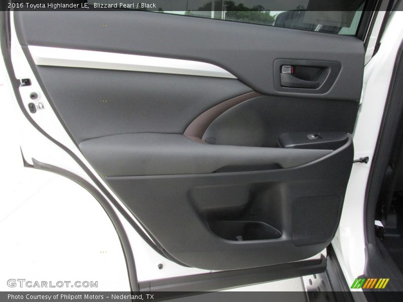 Blizzard Pearl / Black 2016 Toyota Highlander LE
