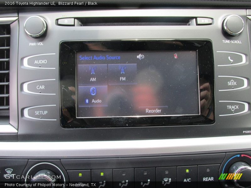 Blizzard Pearl / Black 2016 Toyota Highlander LE