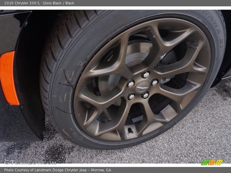Gloss Black / Black 2016 Chrysler 300 S