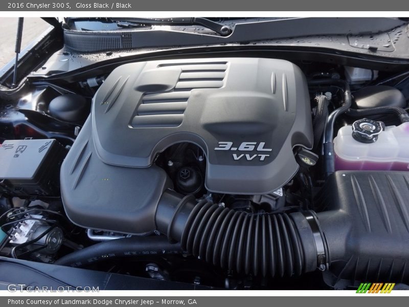 Gloss Black / Black 2016 Chrysler 300 S