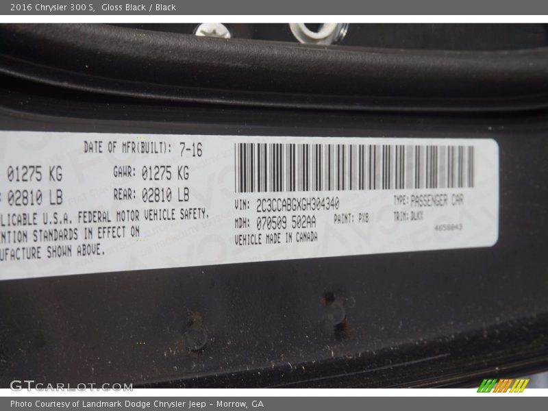 Gloss Black / Black 2016 Chrysler 300 S