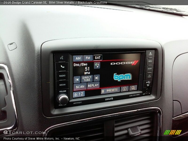 Billet Silver Metallic / Black/Light Graystone 2016 Dodge Grand Caravan SE