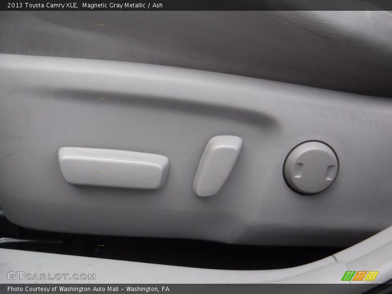 Magnetic Gray Metallic / Ash 2013 Toyota Camry XLE