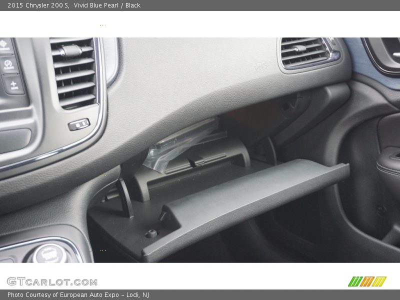 Vivid Blue Pearl / Black 2015 Chrysler 200 S