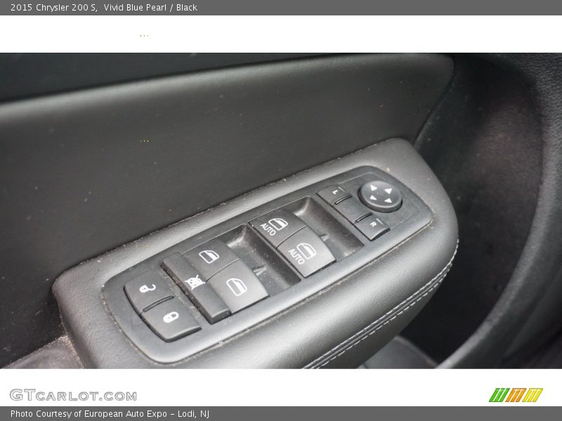 Vivid Blue Pearl / Black 2015 Chrysler 200 S