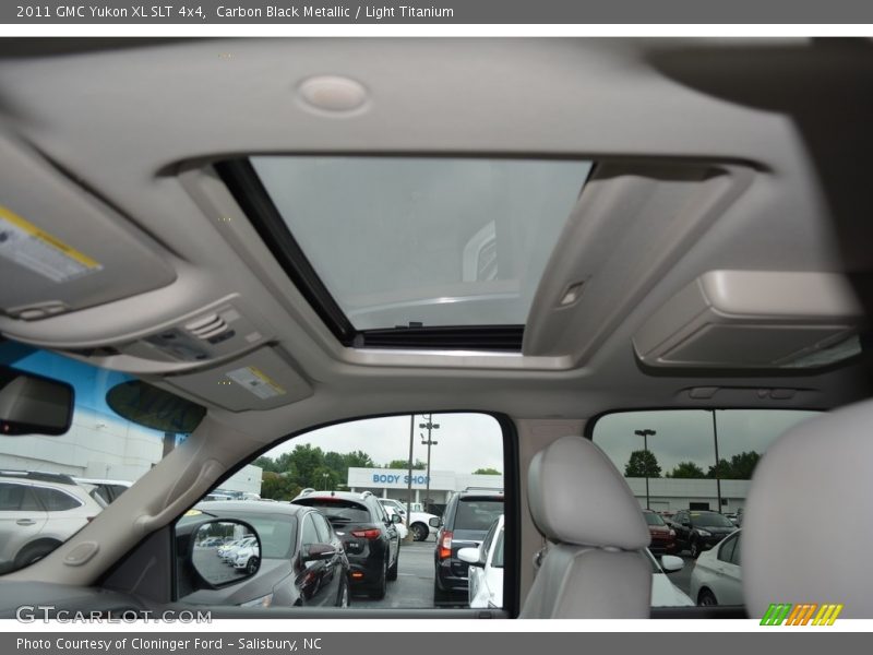 Carbon Black Metallic / Light Titanium 2011 GMC Yukon XL SLT 4x4
