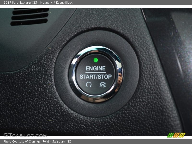 Magnetic / Ebony Black 2017 Ford Explorer XLT