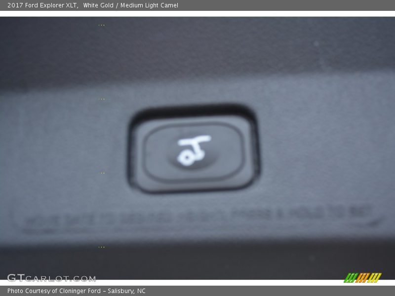 White Gold / Medium Light Camel 2017 Ford Explorer XLT