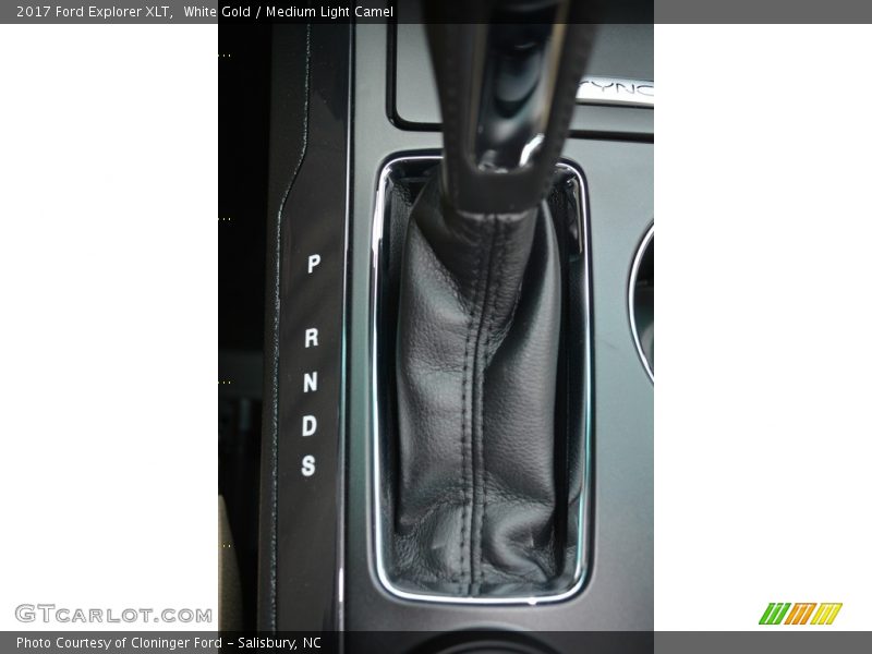 White Gold / Medium Light Camel 2017 Ford Explorer XLT