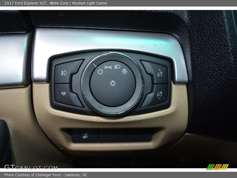 White Gold / Medium Light Camel 2017 Ford Explorer XLT