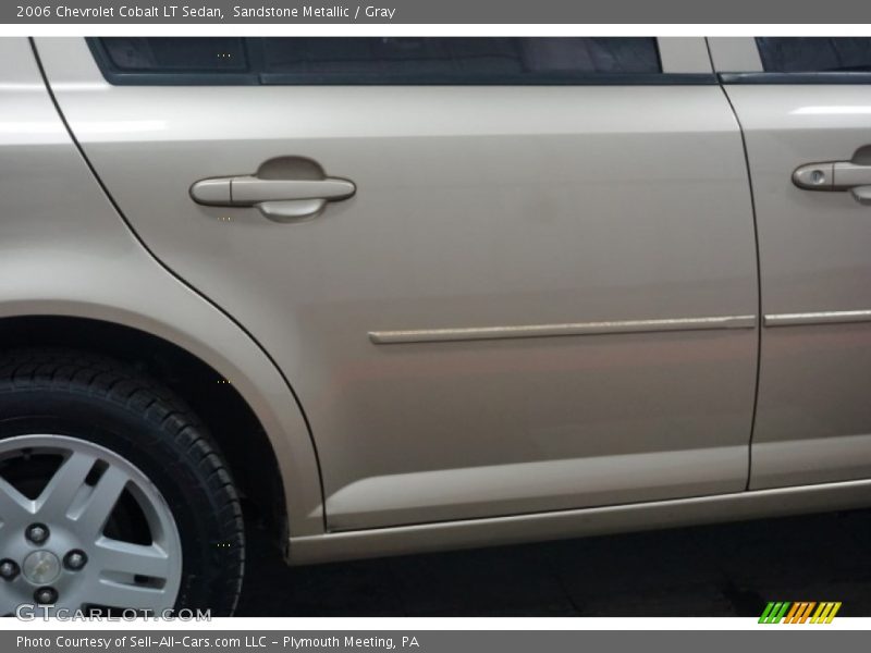 Sandstone Metallic / Gray 2006 Chevrolet Cobalt LT Sedan