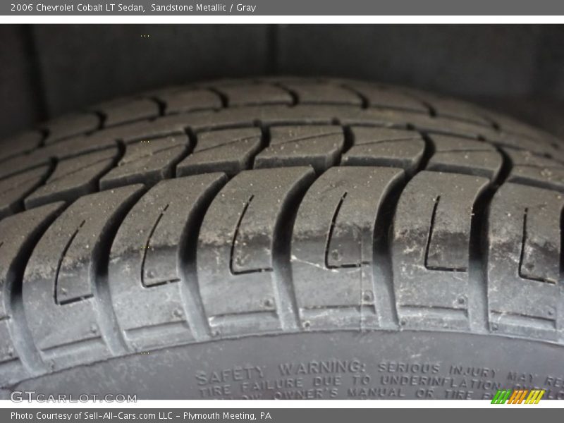 Sandstone Metallic / Gray 2006 Chevrolet Cobalt LT Sedan