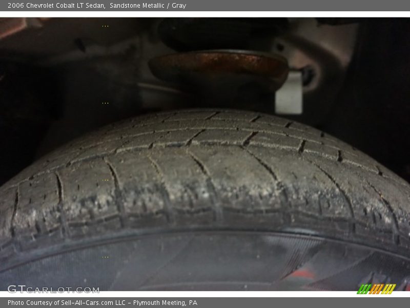 Sandstone Metallic / Gray 2006 Chevrolet Cobalt LT Sedan