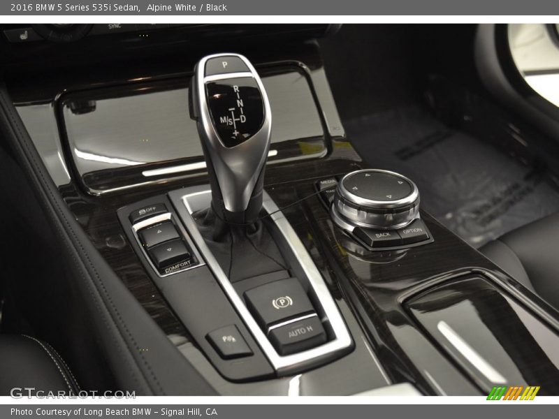 Alpine White / Black 2016 BMW 5 Series 535i Sedan